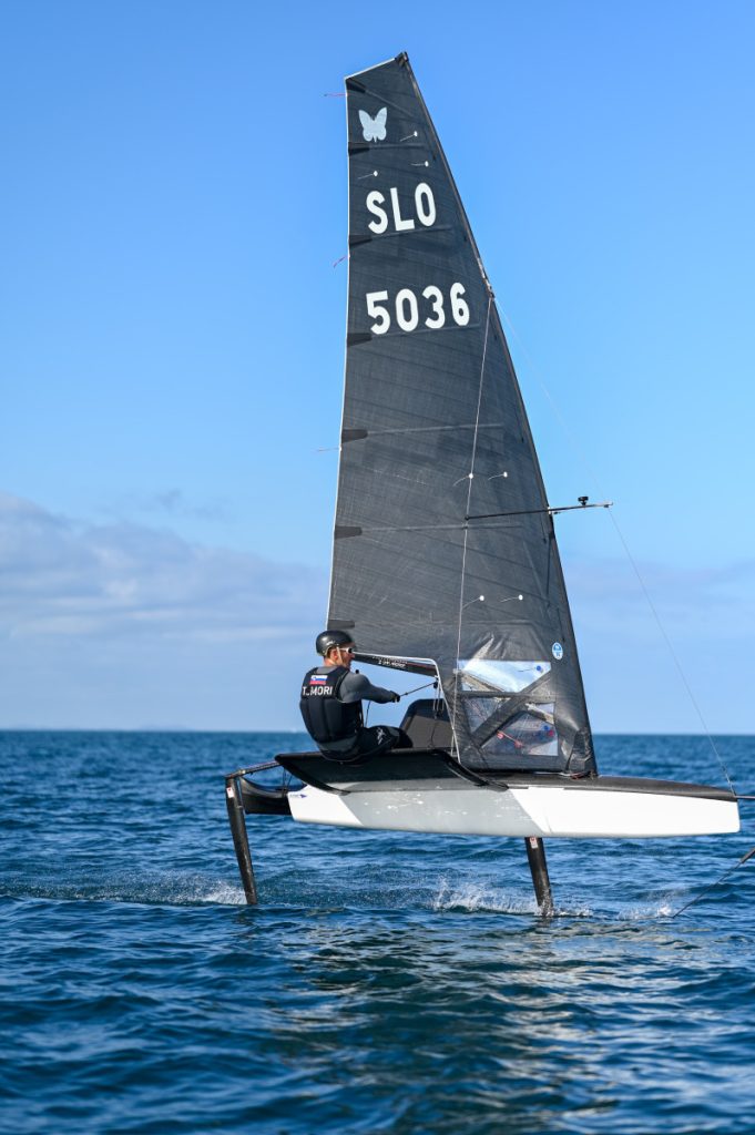 7da5468b-546a-4245-874e-5ad7aaa4df9e