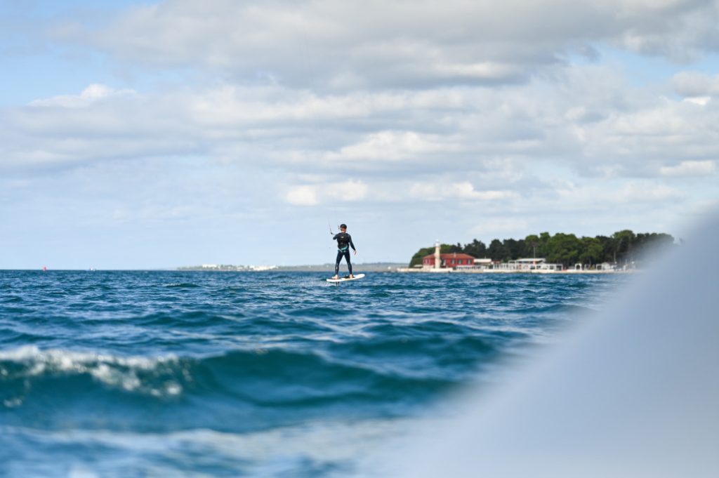 7db4aaaf-566b-4e0e-afce-2a72ad4d57c8