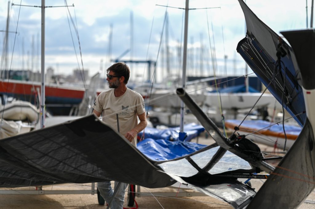 acddd217-395a-4b15-b52f-23253e7f445b