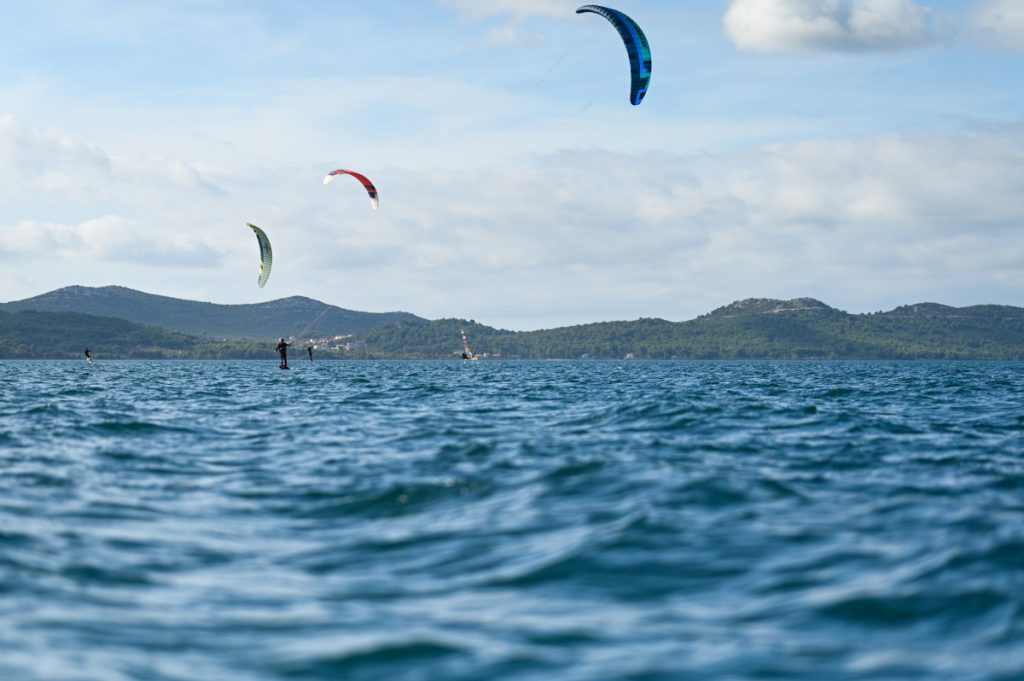 b320e5e6-239b-49b0-99c9-c9e8d1a293f0