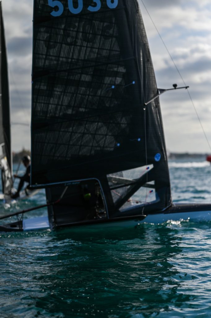 d33b9919-aa43-45d4-bf67-1e3922ea7034